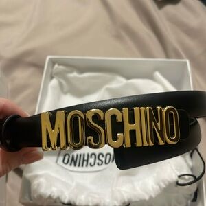 Moschino belt